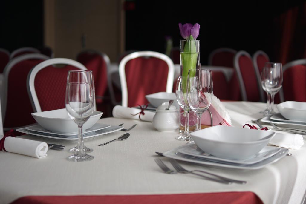 Hotel Kamena Chełm Esterno foto