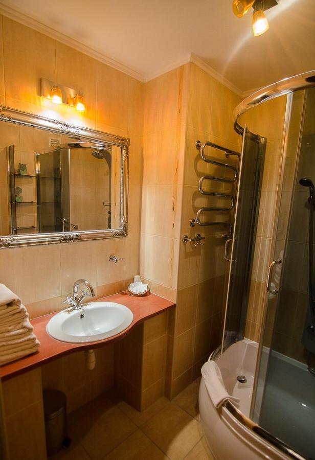 Hotel Kamena Chełm Esterno foto