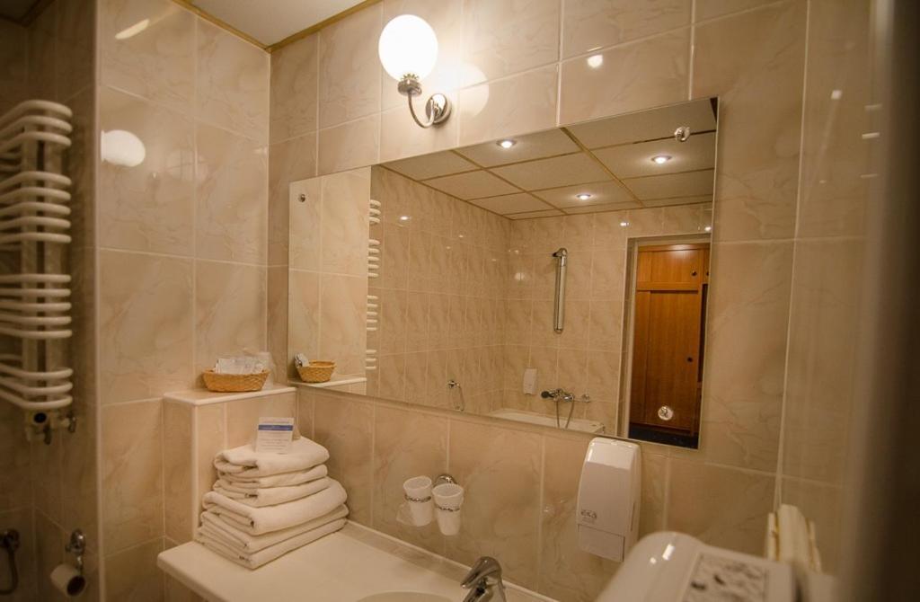 Hotel Kamena Chełm Esterno foto